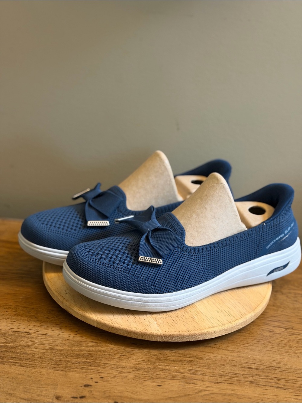 Skechers Navy Bow Slip-On Knit Mules